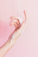 手がさらさらに！おすすめのハンドクリームを美容師が紹介！